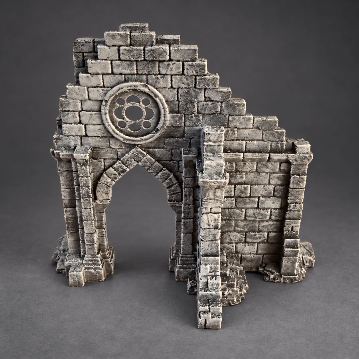Portail de la chapelle en ruines
